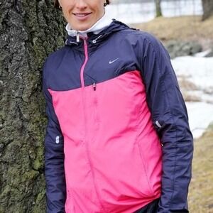 Nike Hooded Windbreaker Running Jacket Size‎ M